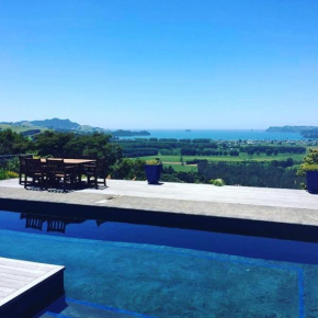 WoodyHanger Lodge Whitianga